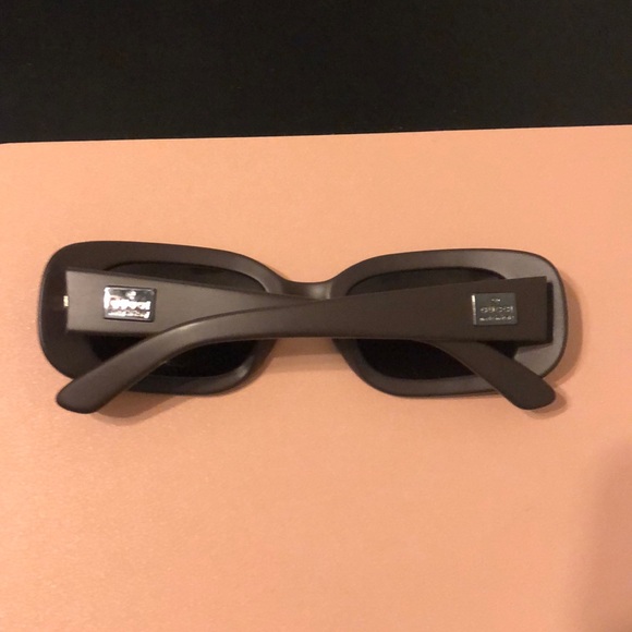 Gucci Vintage Shades - Picture 4 of 7